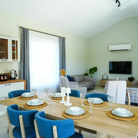 Riva Villa